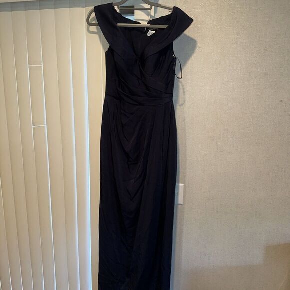 La Femme Navy Blue Off the Shoulder Ruched Lace Trumpet Gown Size 10. $438. 15 - Picture 4 of 9
